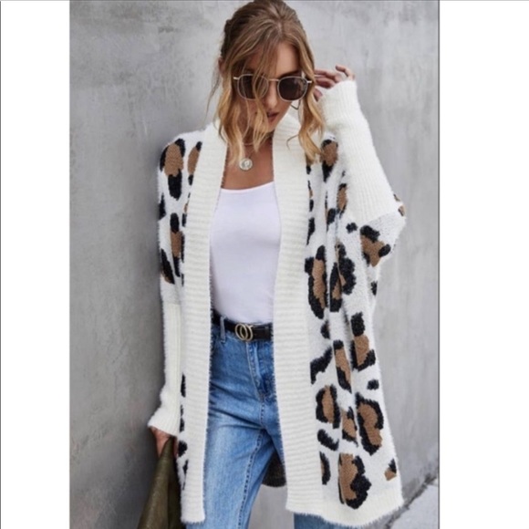 Leopard Print Open Front Cardigan Dolman Sleeves and Relaxed Bodice - Picture 8 of 8